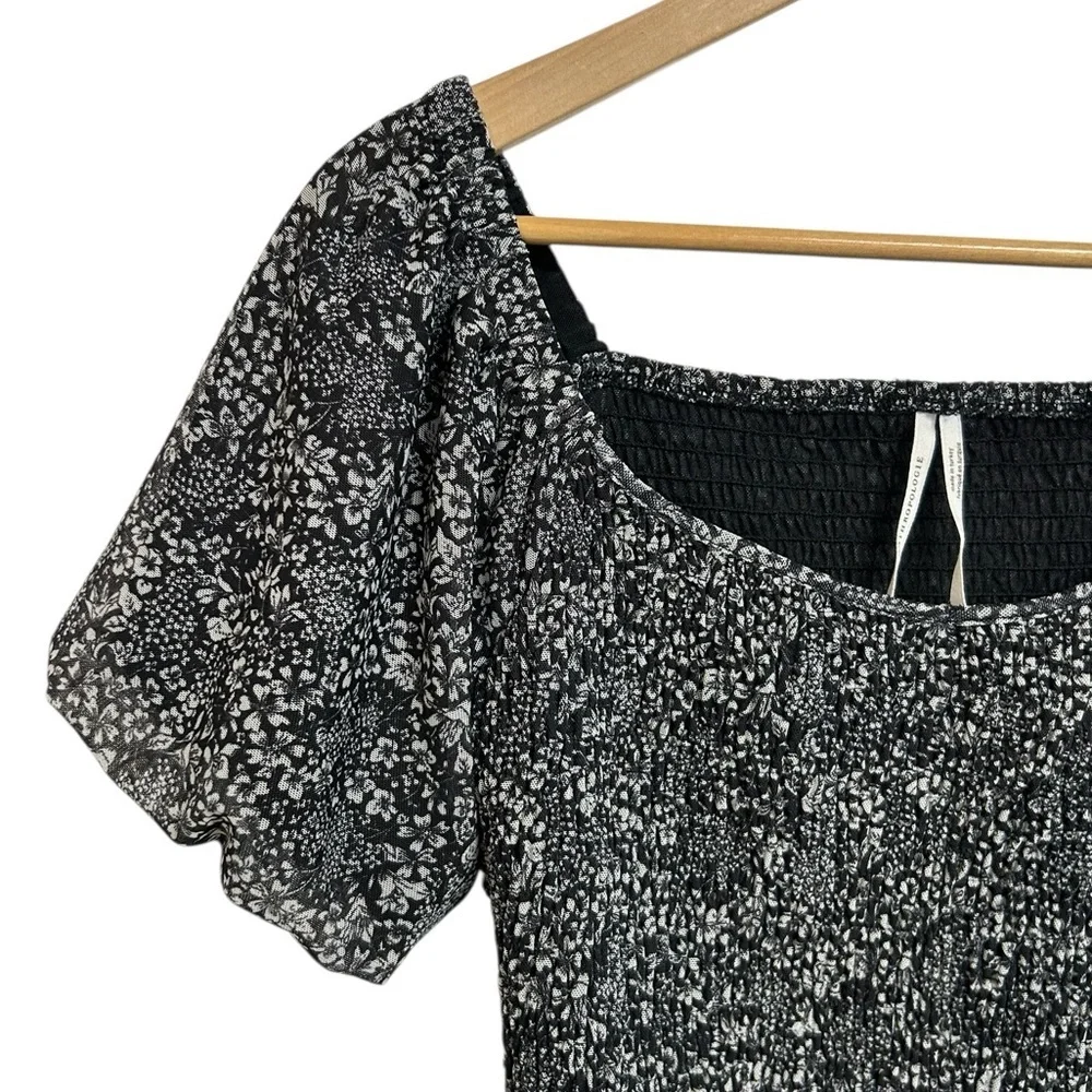 Anthropologie Aurelia Smocked Floral Top Black Puff Sleeve Peasant Blouse Small
